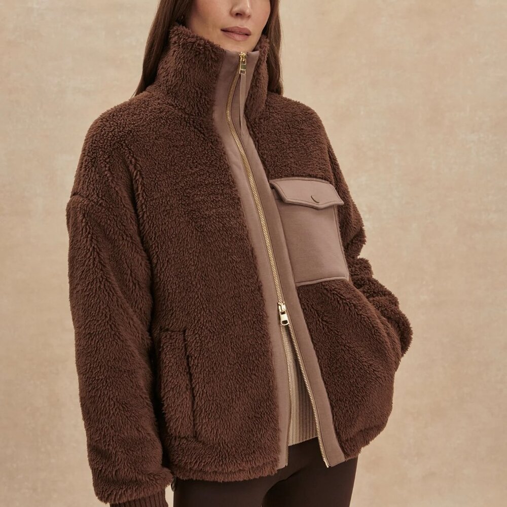 Varley Lowell Sherpa Jacket, carafe brown, size M NWT - Picture 4 of 10